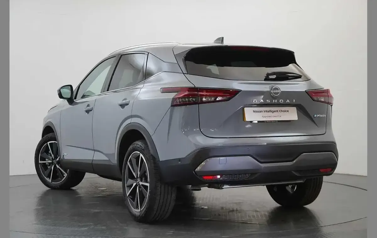 Used Nissan Qashqai Tekna 187 HP (137 kW) 2023 Grey SUV