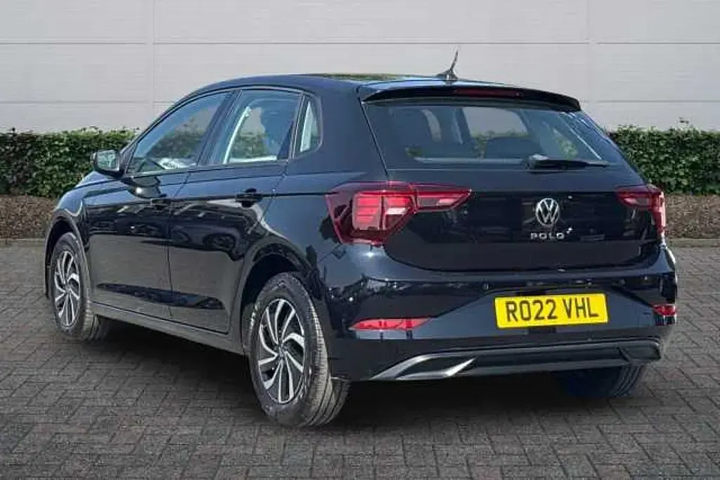 Used VW Polo Life 95 HP (69 kW) 2022 Black Hatchback