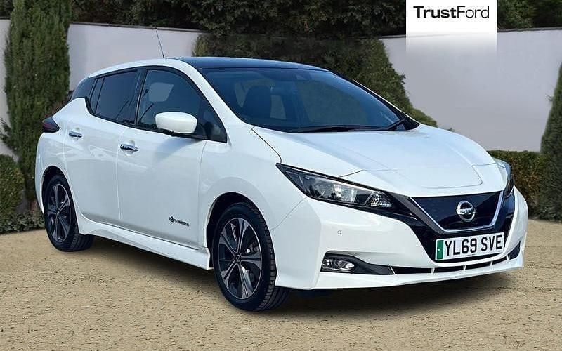 Used 2021 Nissan Leaf N-Connecta Hatchback | £8,690 (Good price) - Image 1/4