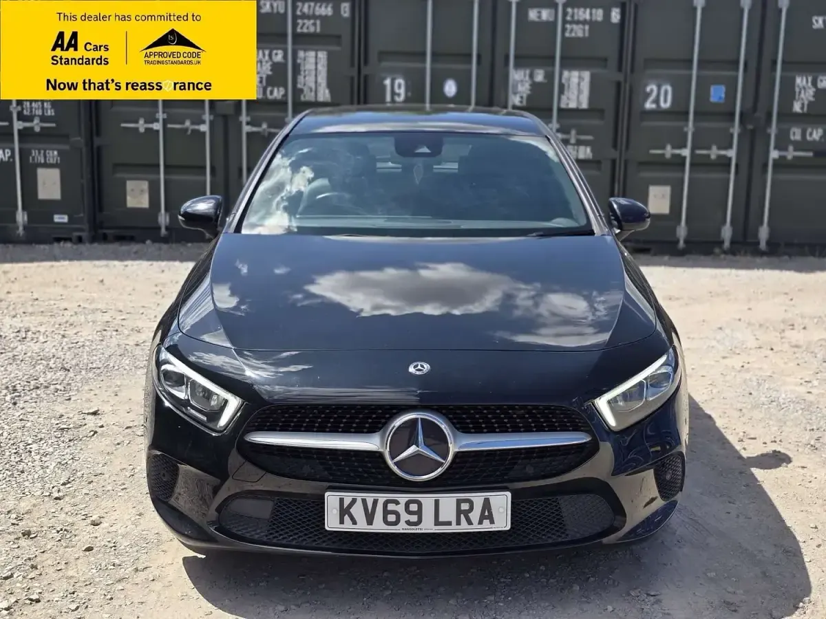 Used Mercedes A180 Executive 116 HP (85 kW) 2019 Black Hatchback