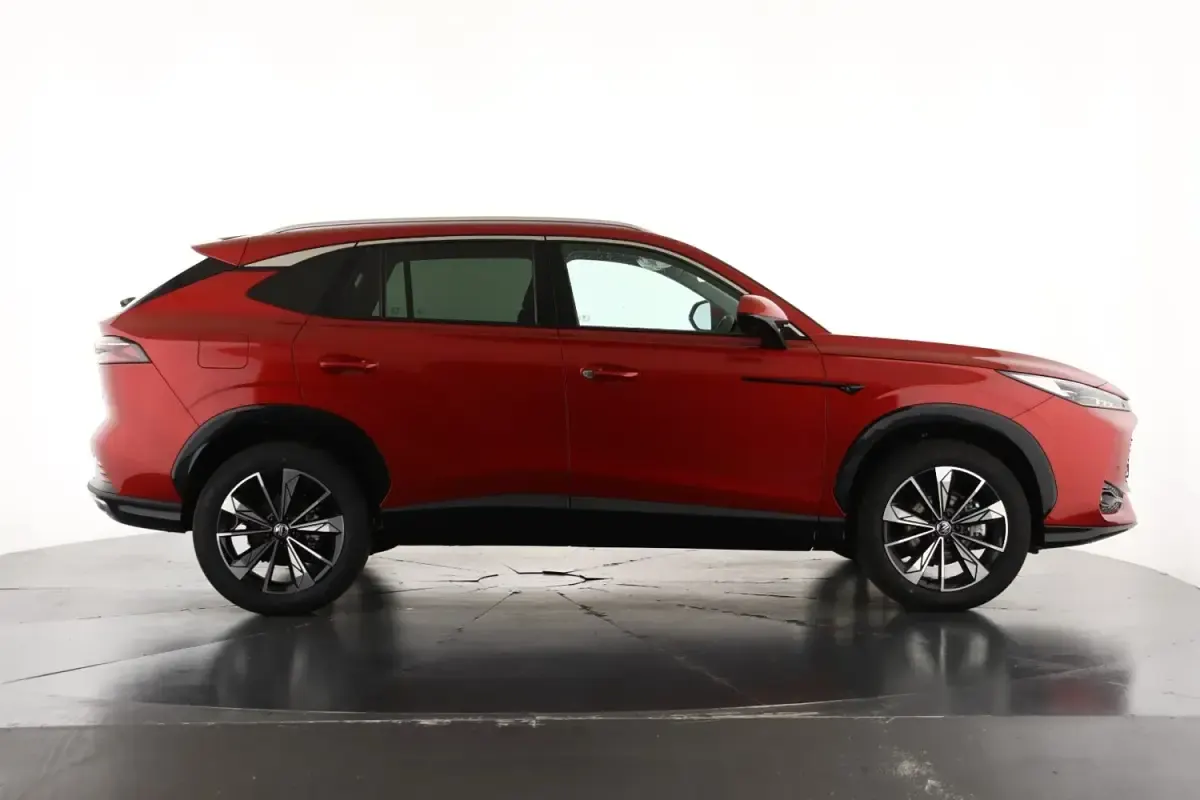 Usado MG HS Trophy 2024 Rojo SUV