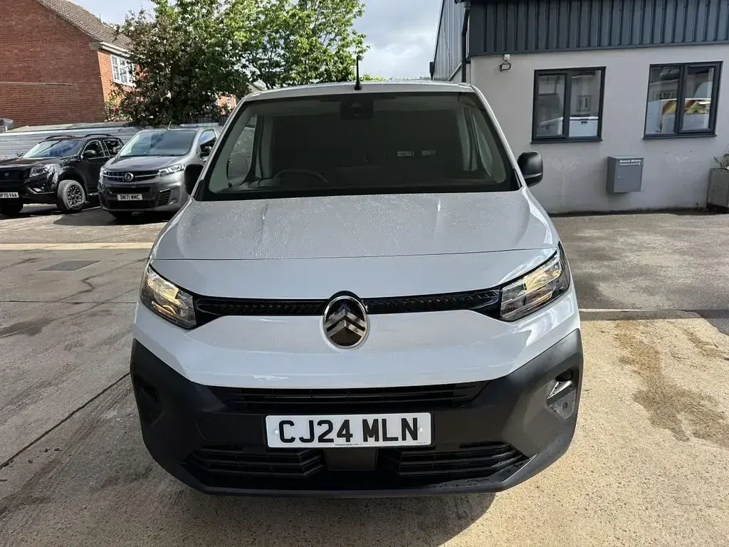 Used Citroën Berlingo 2024 White MPV
