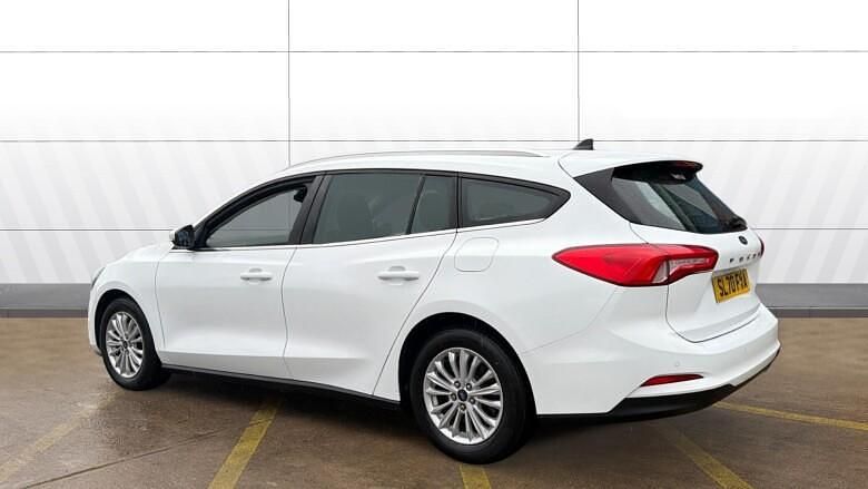 Used Ford Focus Titanium 120 HP (88 kW) 2020 White Estate