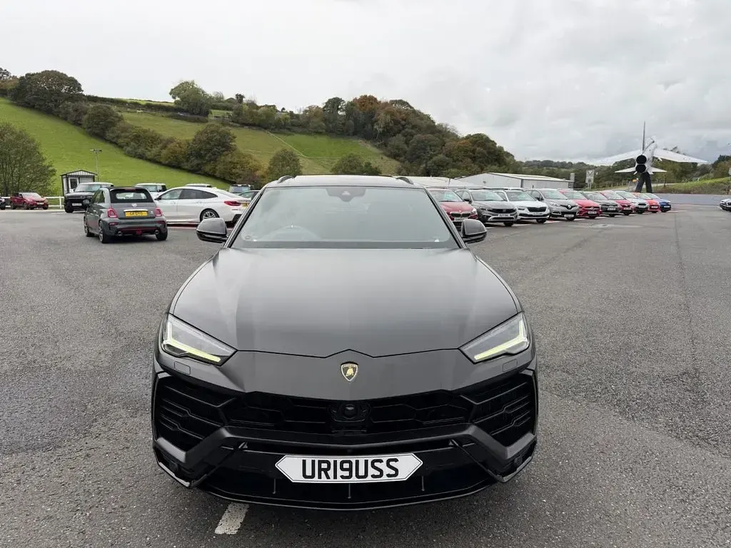 Used Lamborghini Urus 666 HP (489 kW) 2019 Grey SUV