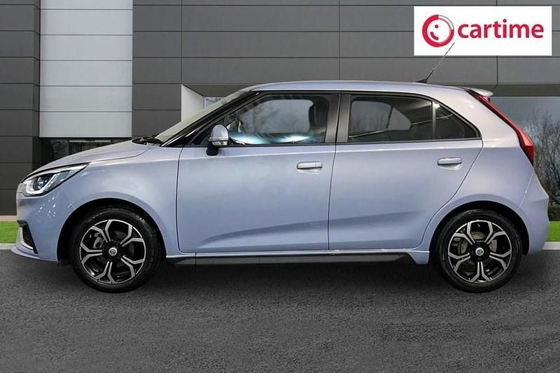 Used MG MG3 Exclusive 106 HP (77 kW) 2023 Silver Hatchback