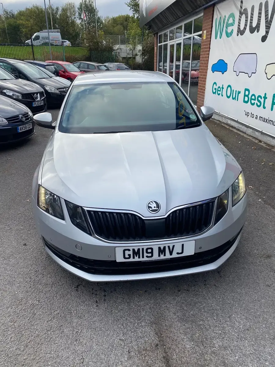 Used Skoda Octavia SE Technology 115 HP (84 kW) 2019 Silver Hatchback