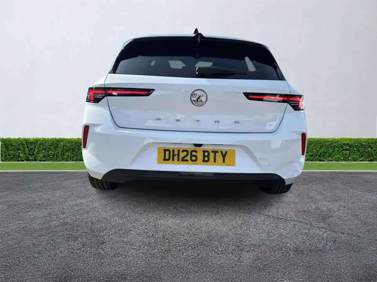 New Vauxhall Astra 2026 Arctic white Hatchback