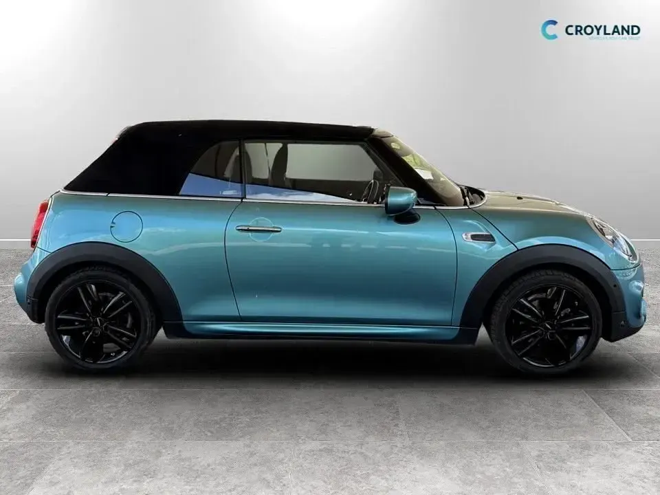 Usado Mini Cooper Cabriolet Sport 136 CV (100 kW) 2020 Azul Descapotable