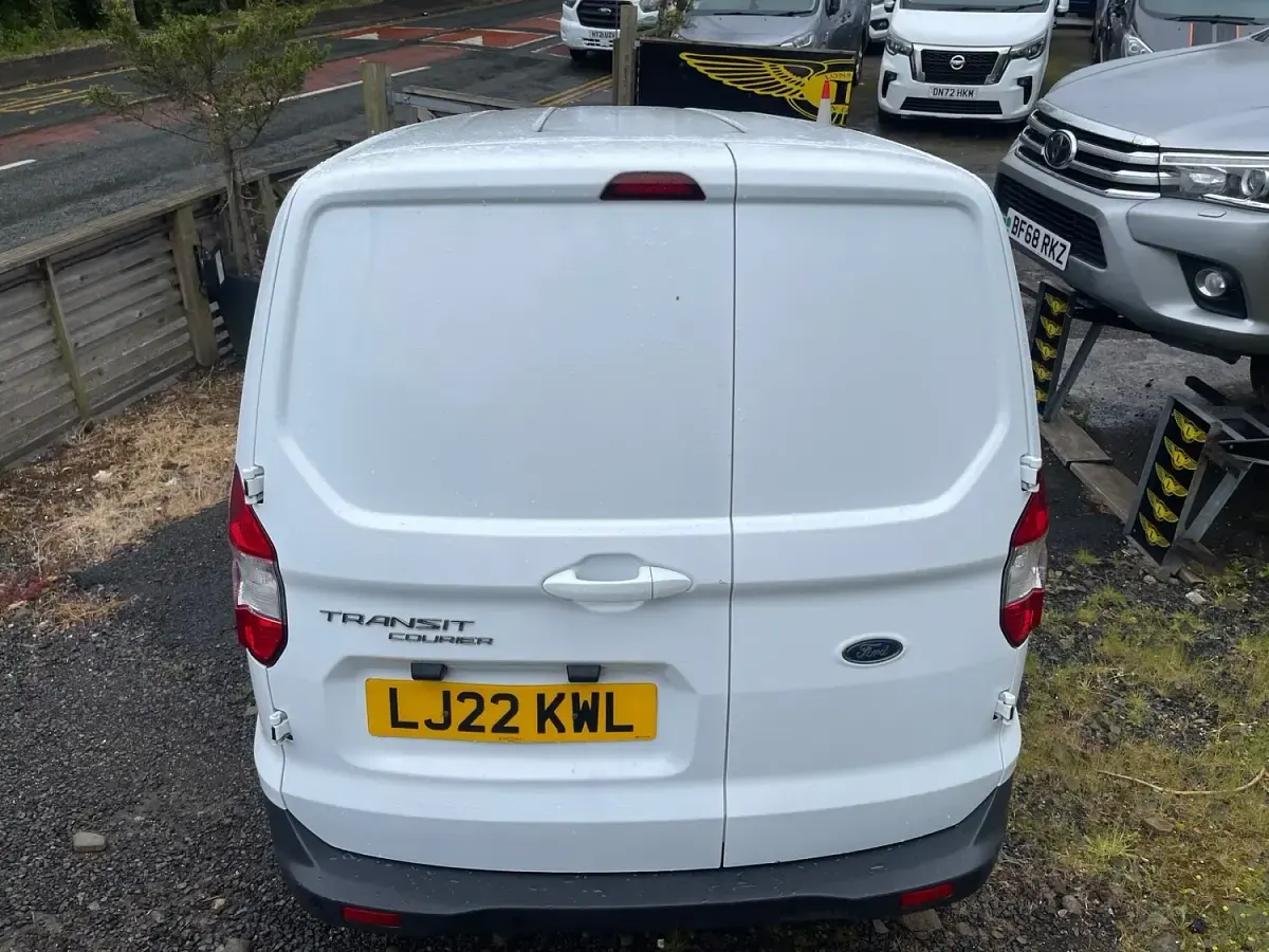 Used Ford Transit Limited 100 HP (73 kW) 2022 White