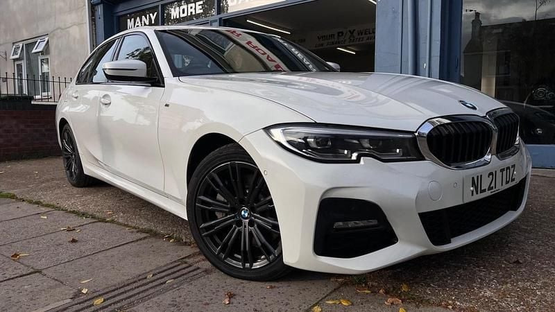 White Used 2021 BMW 330e M Sport Sedan | £15,250 (Fair price) - Image 1/4