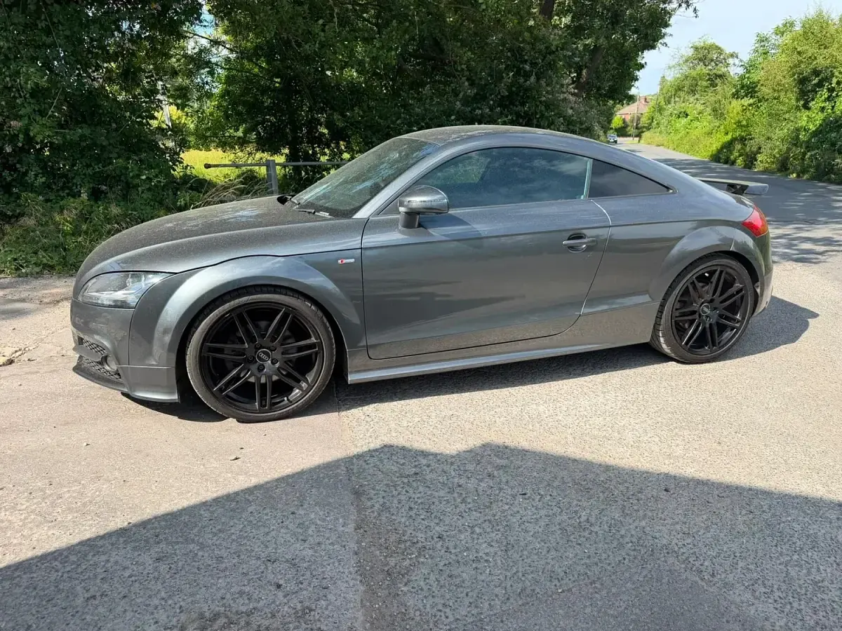 Used Audi TT Black Edition 211 HP (155 kW) 2011 Grey Coupe
