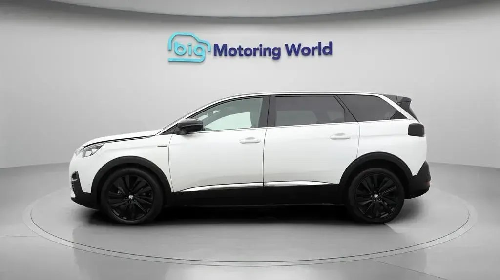 Used Peugeot 5008 Premium 131 HP (96 kW) 2020 White SUV