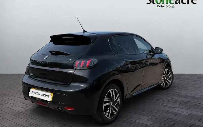 Used Peugeot 208 Allure+ 102 HP (75 kW) 2023 Black Hatchback