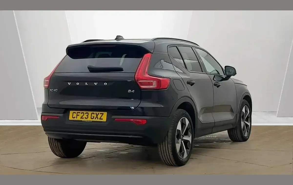 Used Volvo XC40 Ultimate 194 HP (142 kW) 2023 Black SUV