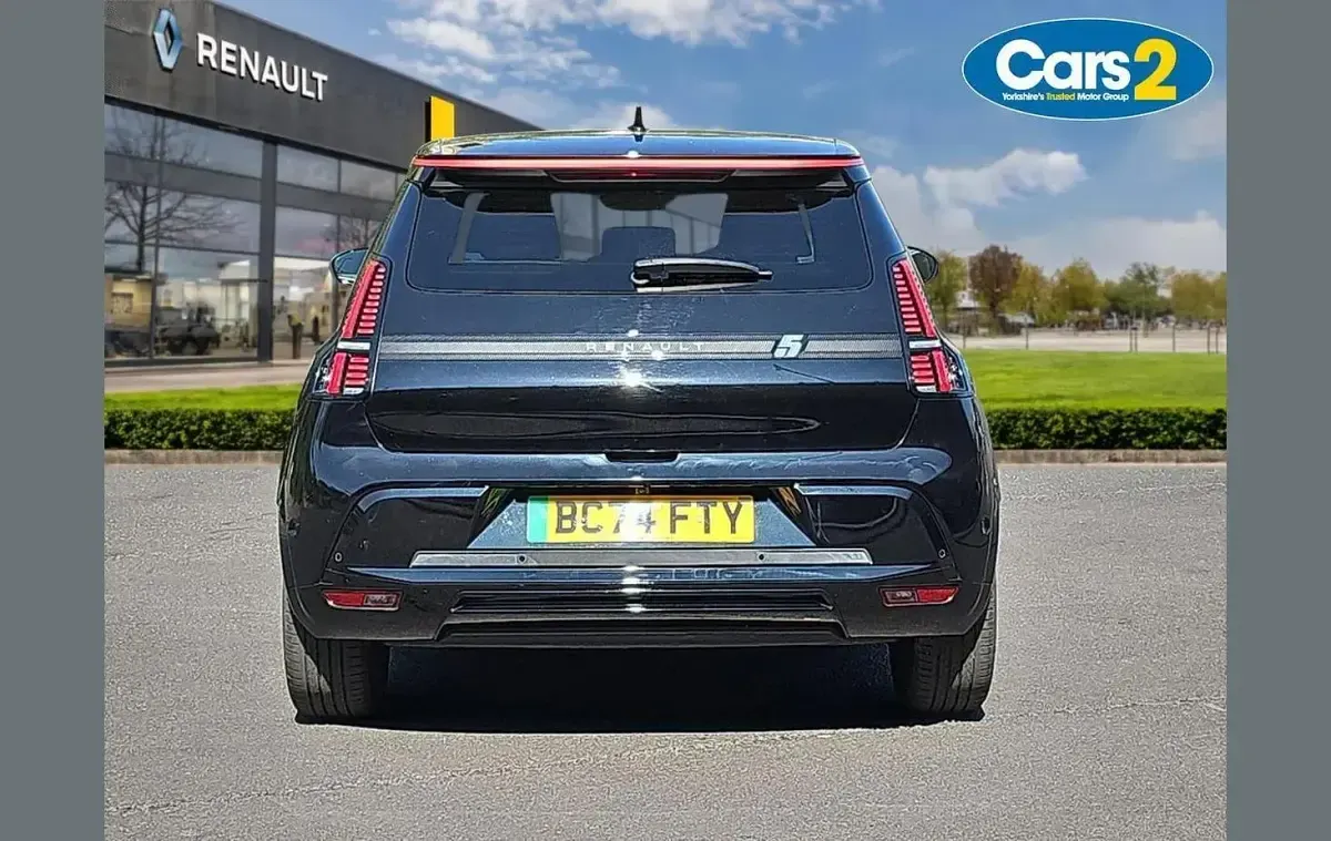 Used Renault R5 Iconic 110 kW (150 HP) 2025 Black  Hatchback