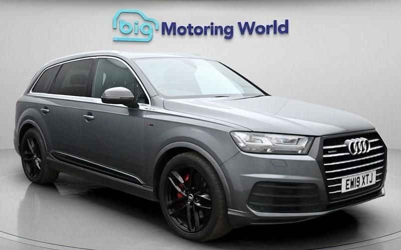 Used Audi Q7 S-Line 286 HP (210 kW) 2019 Grey SUV
