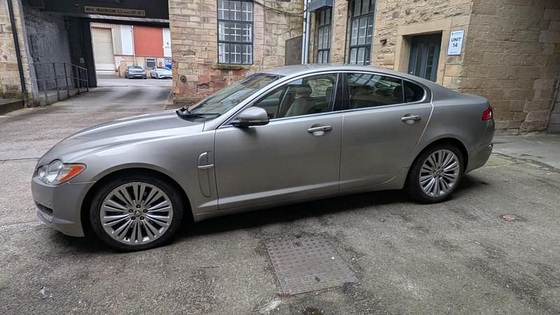 Used Jaguar XF Premium Luxury 2011 Gold Sedan