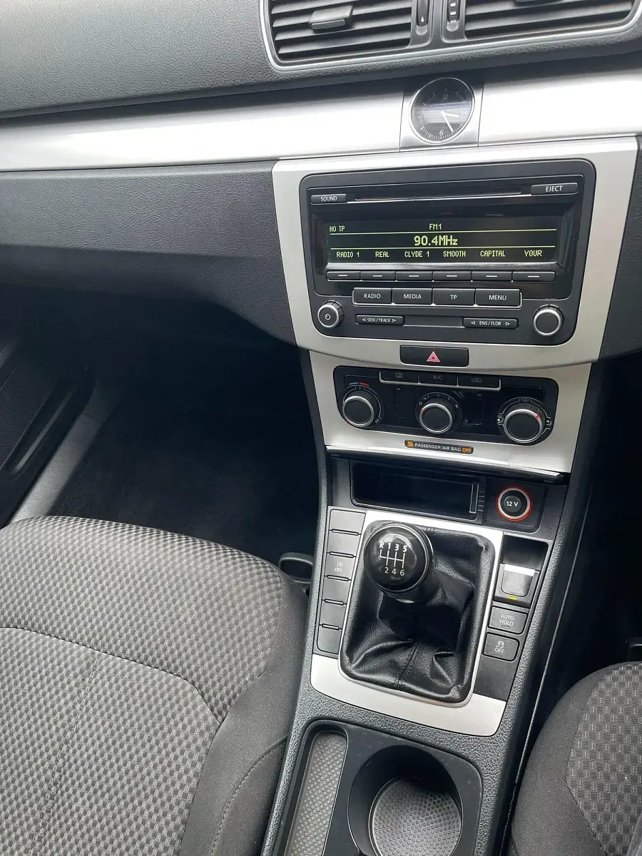 Used VW Passat S 2013 Black Sedan