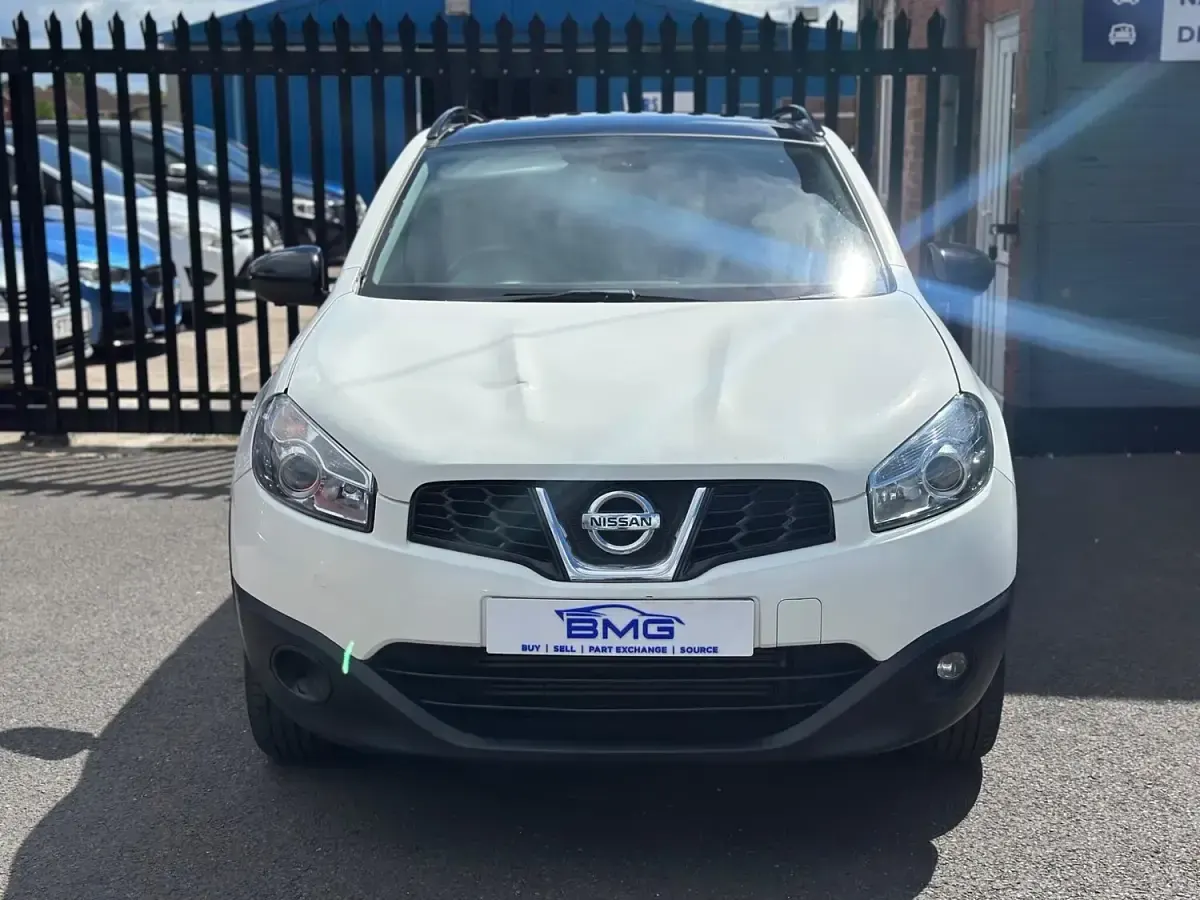 Usado Nissan Qashqai 360º 130 HP (95 kW) 2013 Branco SUV