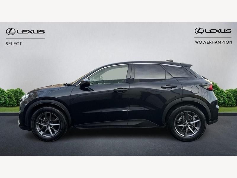 Used Lexus LBX 136 HP (100 kW) 2024 Black SUV