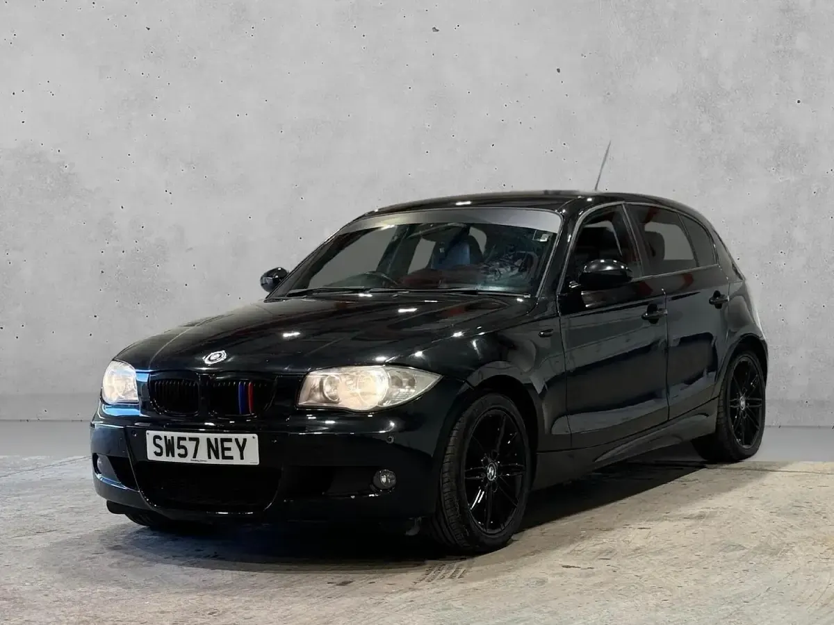 Begagnad BMW 118 M Sport 2007 Svart Halvkombi