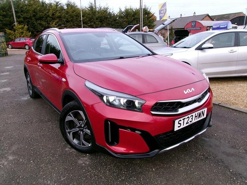 Red Used 2023 Kia XCeed SUV | £13,699 (Good price) - Image 1/4