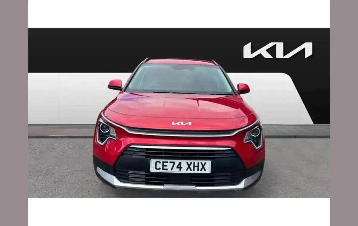 Used Kia Niro 127 HP (93 kW) 2024 Red SUV