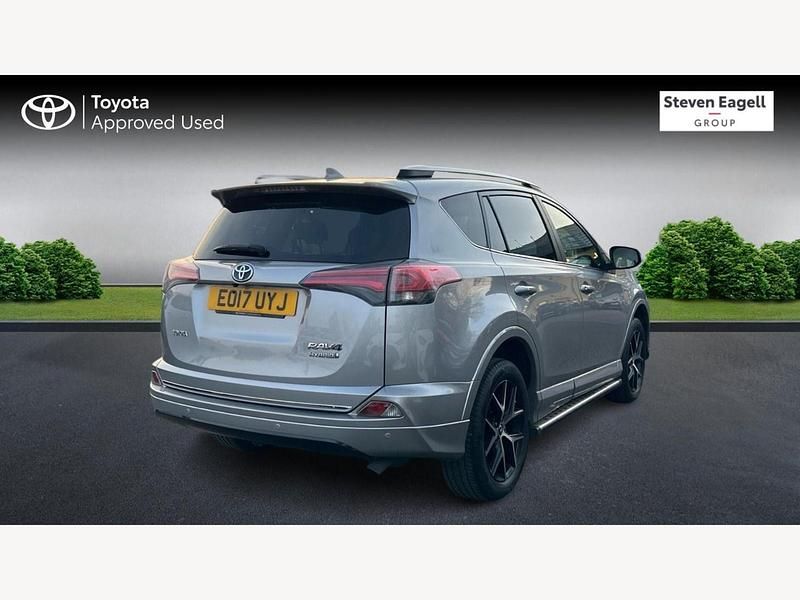 Used Toyota RAV4 2017 Silver SUV