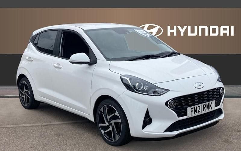 Used Hyundai i10 Premium 67 HP (49 kW) 2023 Hatchback