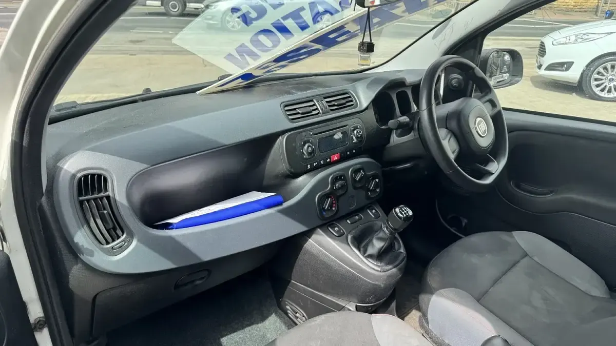 Used Fiat Panda Easy 69 HP (50 kW) 2018 White Hatchback