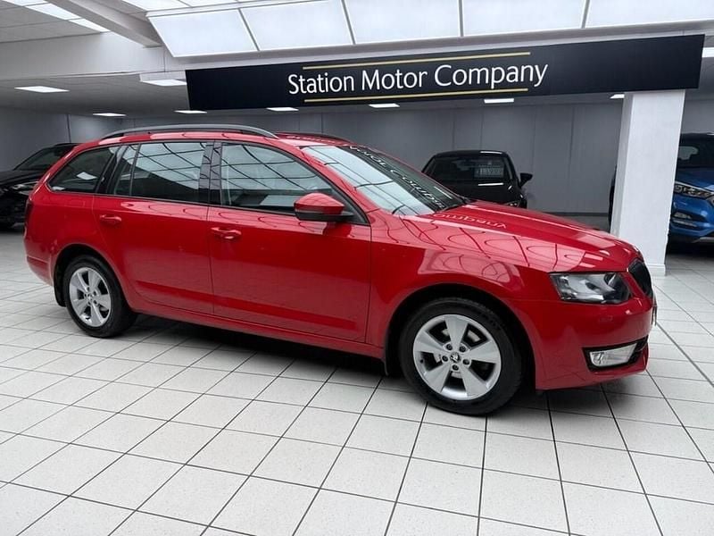 Used Skoda Octavia SE L 110 HP (80 kW) 2017 Red Estate