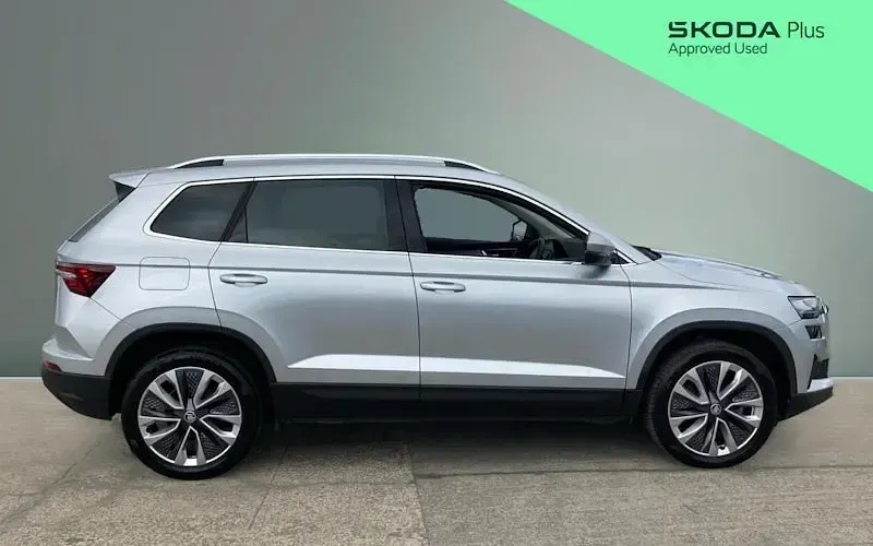 Gebraucht Skoda Karoq SE L 150 PS (110 kW) 2024 Silber SUV