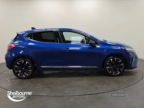 Used Renault Clio Techno 2024 Blue Hatchback