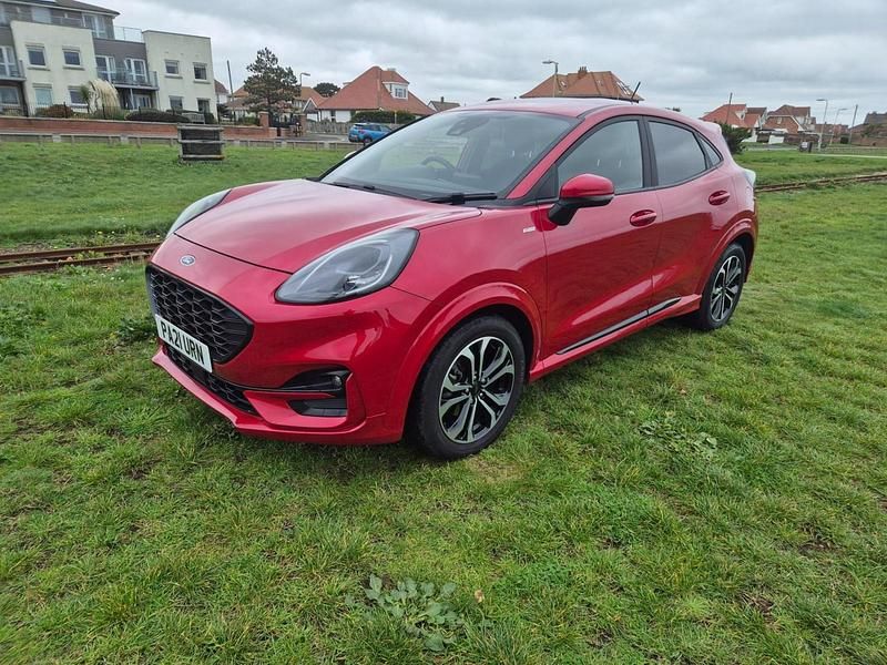 Used Ford Puma ST-Line 2021 Fantastic red metallic SUV
