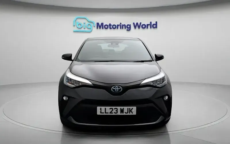 Used Toyota C-HR 122 HP (89 kW) 2023 Grey SUV
