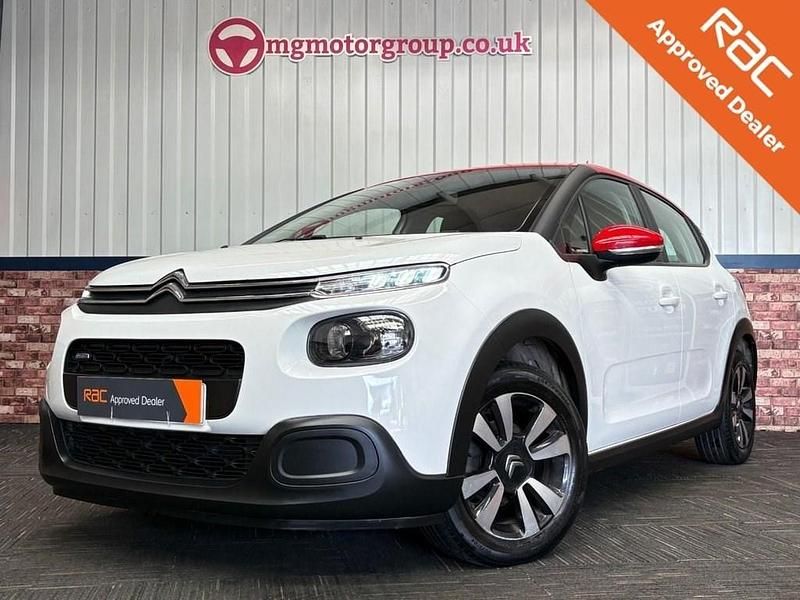Used Citroën C3 Feel 110 HP (80 kW) 2017 White Hatchback