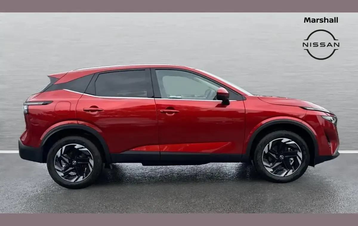New Nissan Qashqai N-Connecta 155 HP (114 kW) 2026 Red SUV