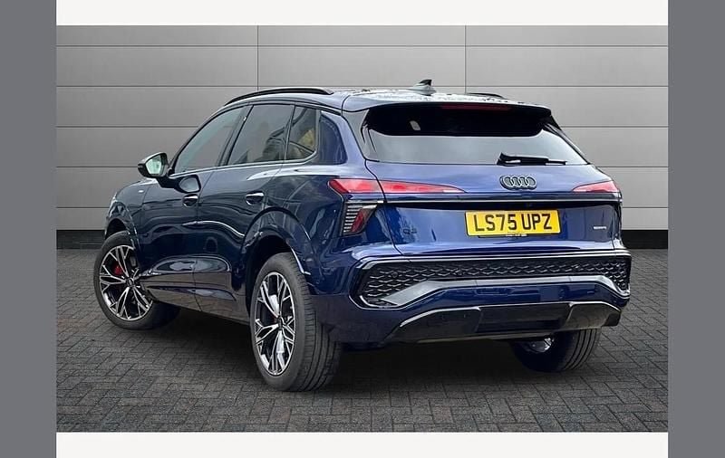 Used Audi Q3 Advanced 265 HP (194 kW) 2025 Blue SUV