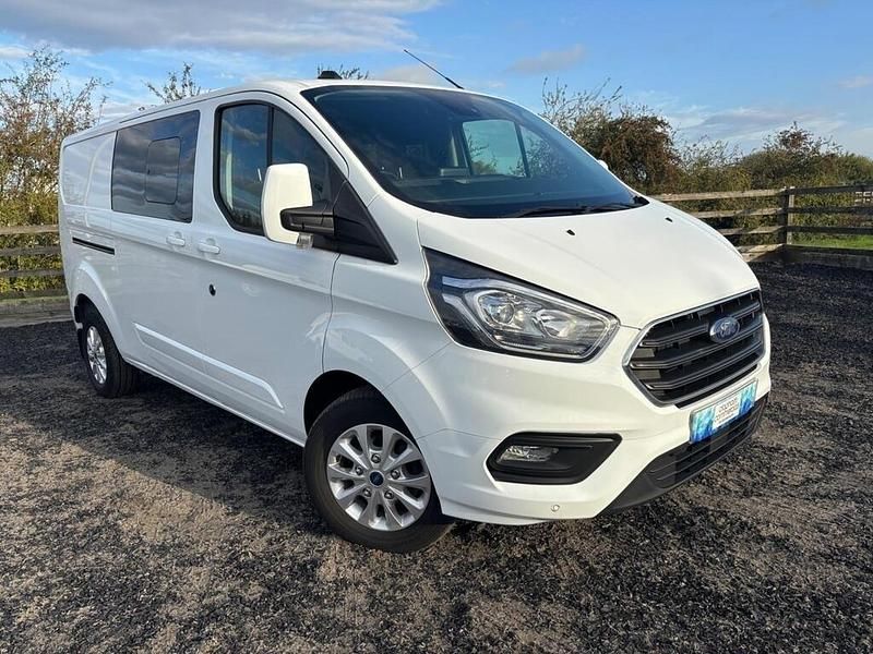 Used Ford Transit Custom Limited 130 HP (95 kW) 2022 White Van