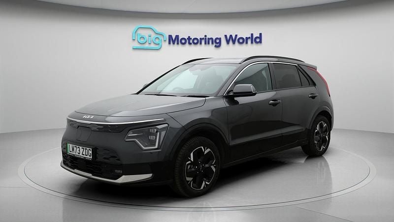 Used Kia e-Niro 147 kW (201 HP) 2024 Grey SUV