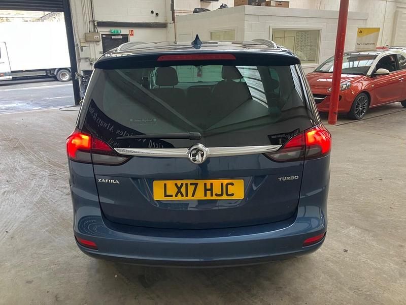 Used Vauxhall Zafira Tourer SRi 140 HP (102 kW) 2017 Blue MPV