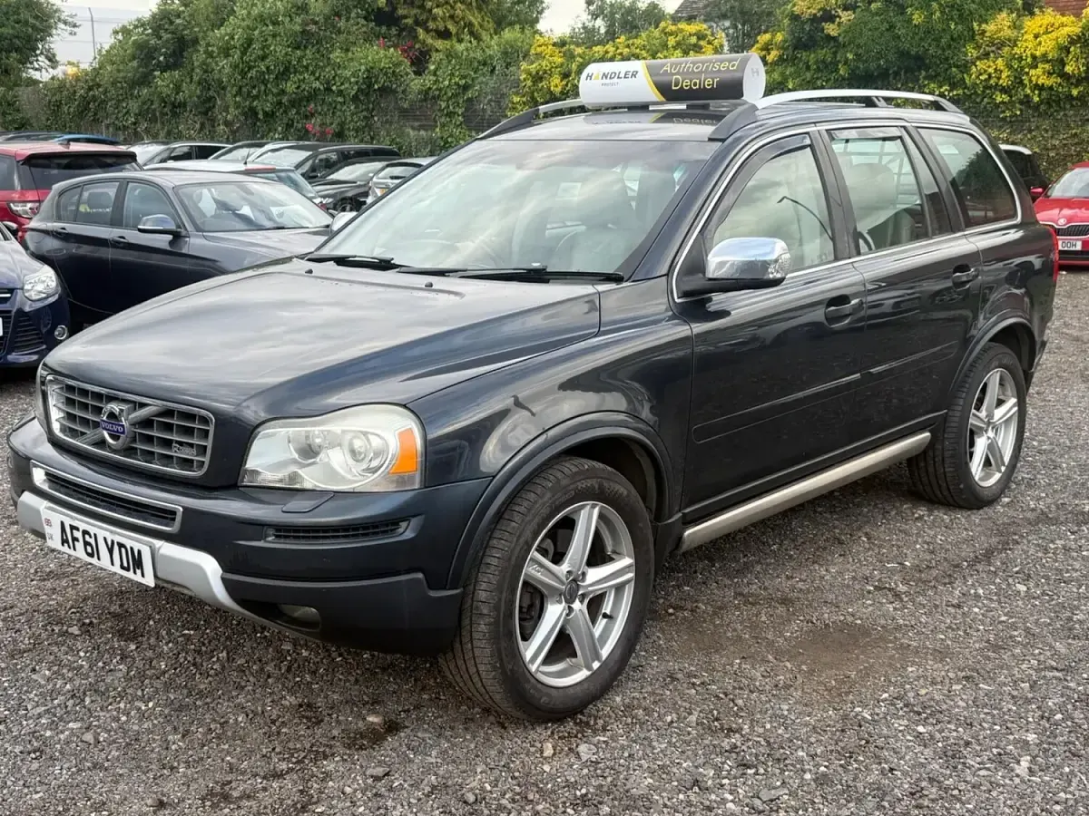 Used Volvo XC90 R-Design 200 HP (147 kW) 2011 Grey SUV