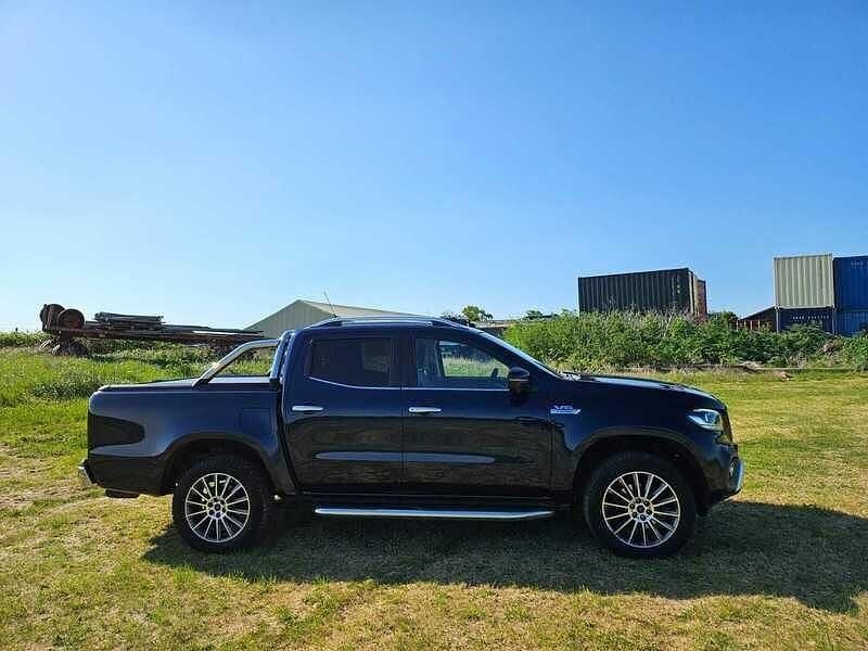 Used Mercedes X350 2019 Blue Pickup