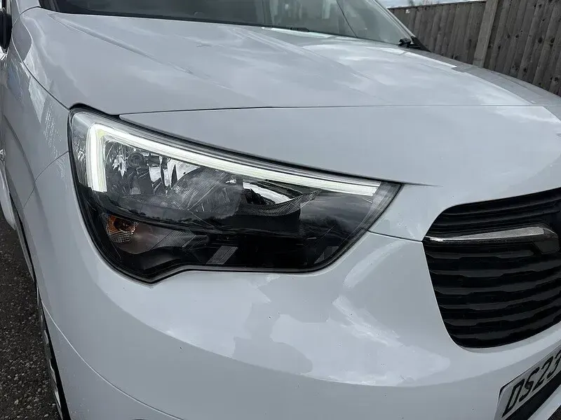 Used Vauxhall Combo 100 HP (73 kW) 2023 White MPV