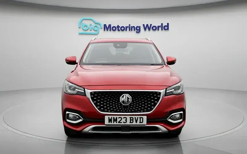 Used MG HS Exclusive 162 HP (119 kW) 2023 Red SUV