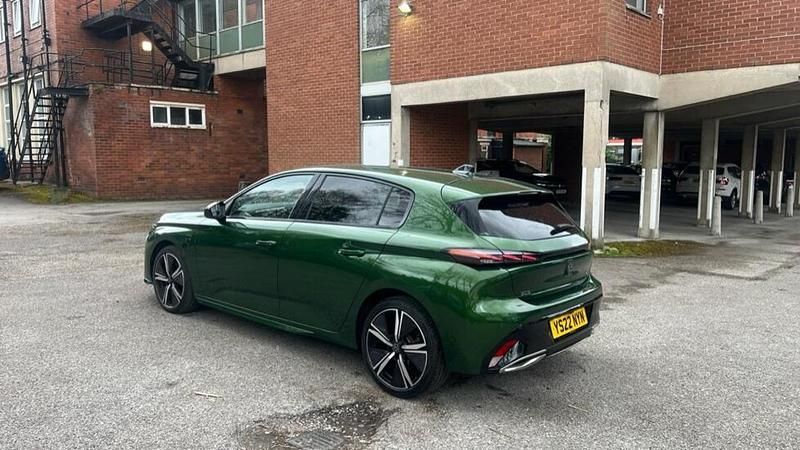 Used Peugeot 308 GT 129 HP (94 kW) 2022 Green Hatchback