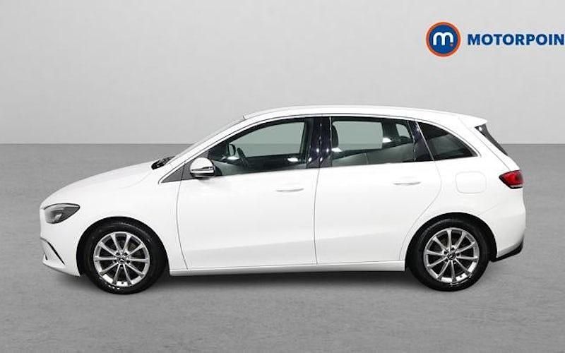 Used Mercedes B180 136 HP (100 kW) 2022 MPV