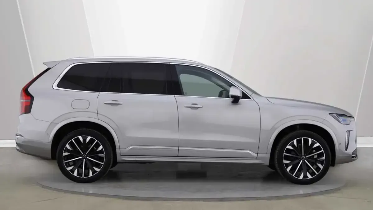 Used Volvo XC90 Ultra 250 HP (183 kW) 2025 SUV