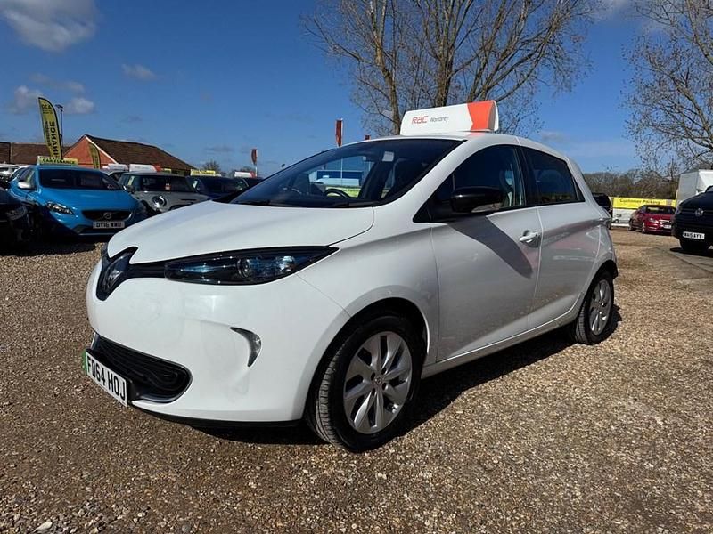 Used Renault Zoe Dynamique 25 kW (35 HP) 2014 White Hatchback