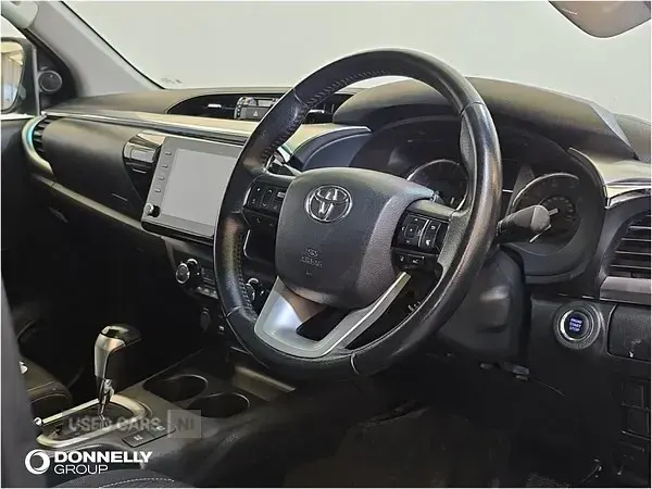 Gebraucht Toyota HiLux 2021 Grau Pickup